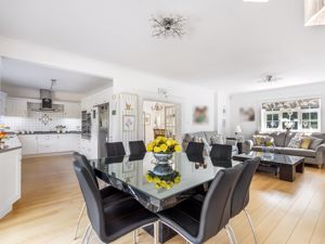 Photo 19- click for photo gallery